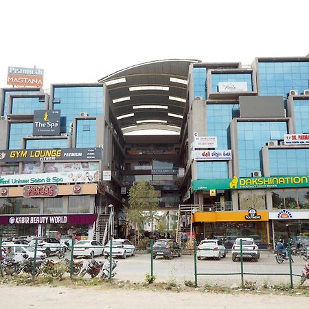 Hotel Pr Villa Gandhinagar Eksteriør billede